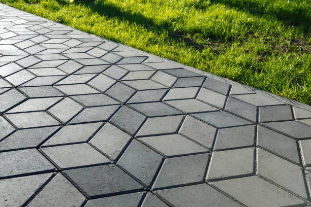 Best Driveway Pavers Installation  in Wallingford Center, CT